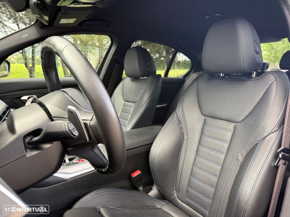 BMW 330 e Pack Desportivo M Pro Auto - 28