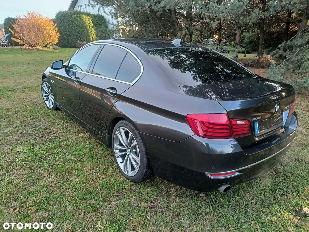 BMW Seria 5 535i Luxury Line - 16