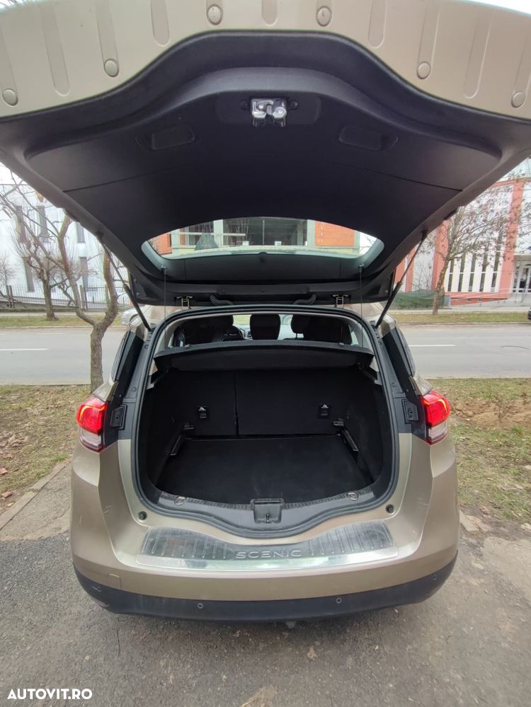 Renault Scenic TCe 130 Dynamique - 8