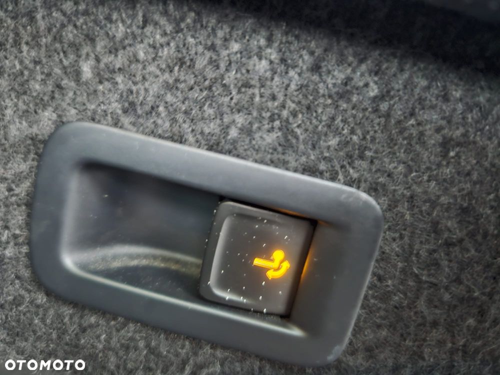 Volkswagen Passat - 21