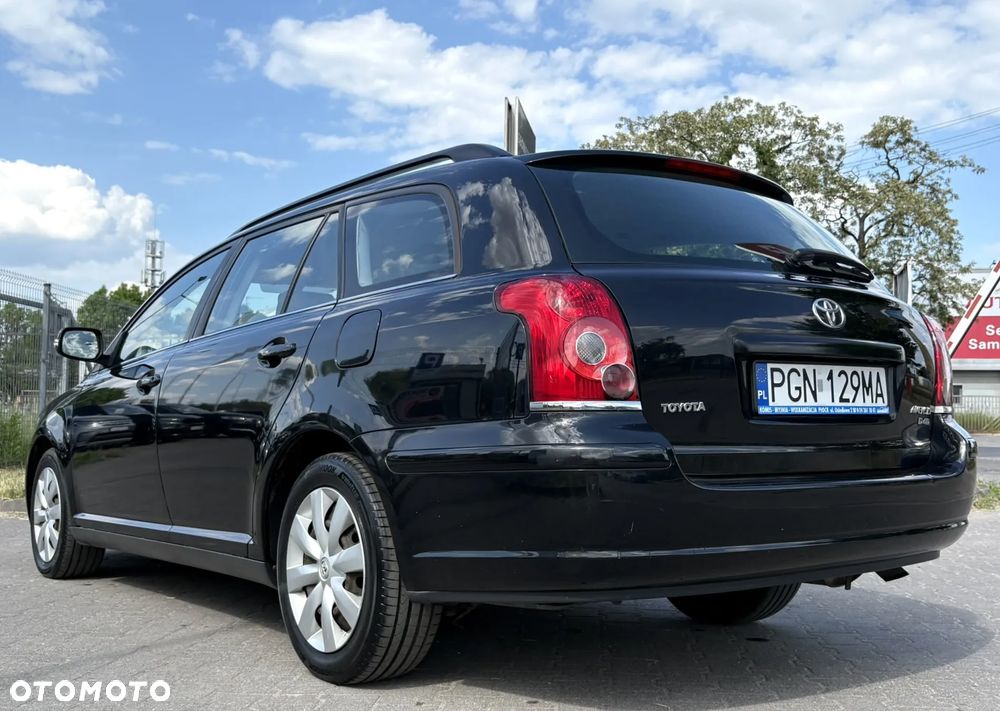Toyota Avensis 2.0 D-4D - 6
