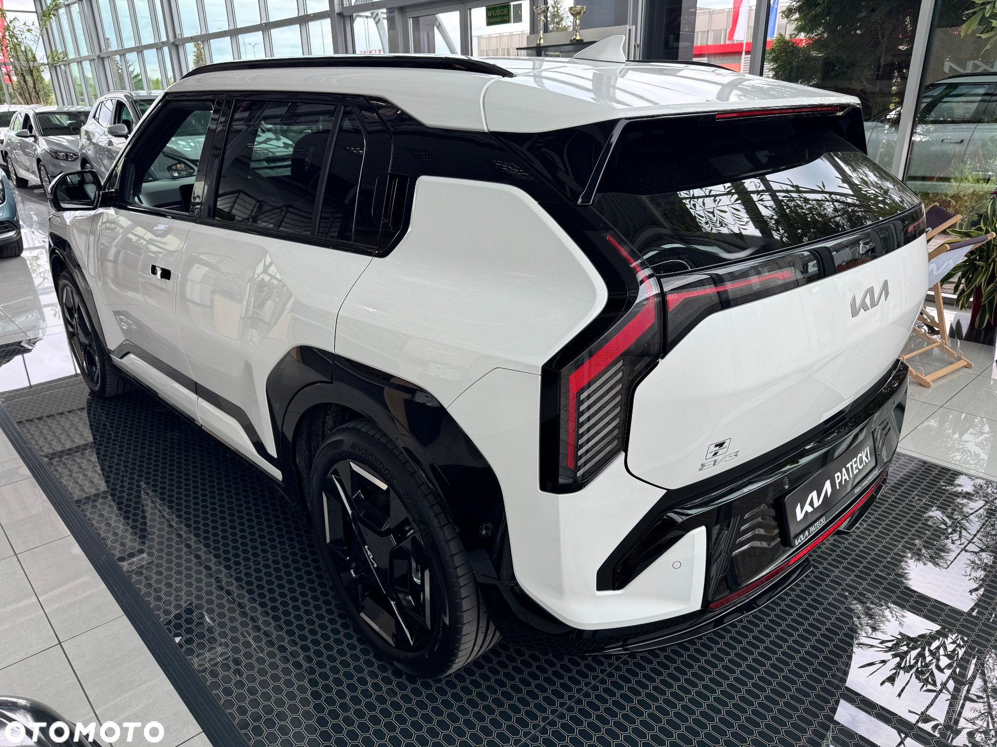 Kia EV3 81.4kWh GT Line - 4