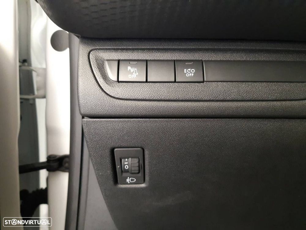 Peugeot 2008 1.2 PureTech Signature - 14