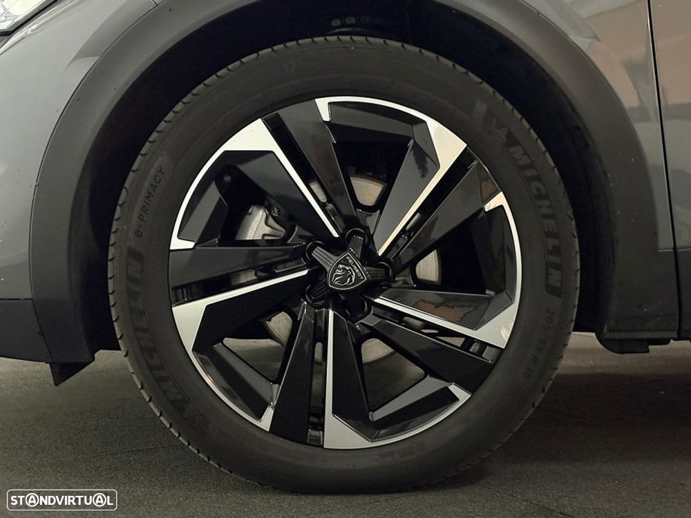 Peugeot 408 1.2 Hybrid Allure e-DCS6 - 22