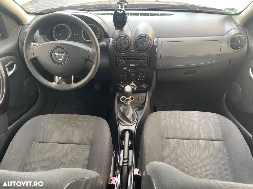 Dacia Duster 1.6 4x4 Prestige - 6