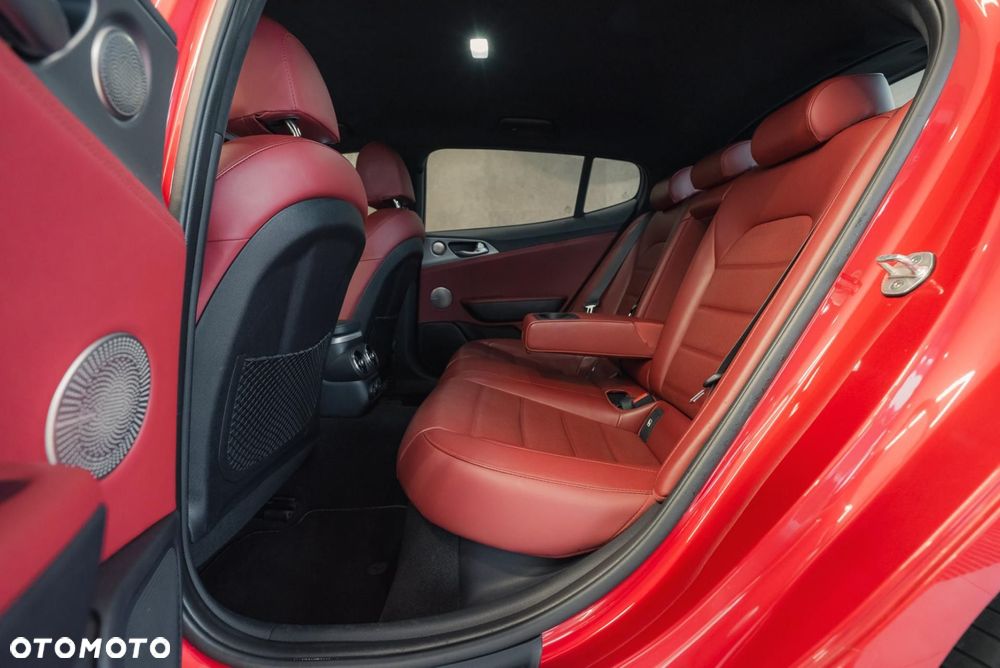 Kia Stinger 3.3 T-GDI V6 GT Prestige Line AWD - 15