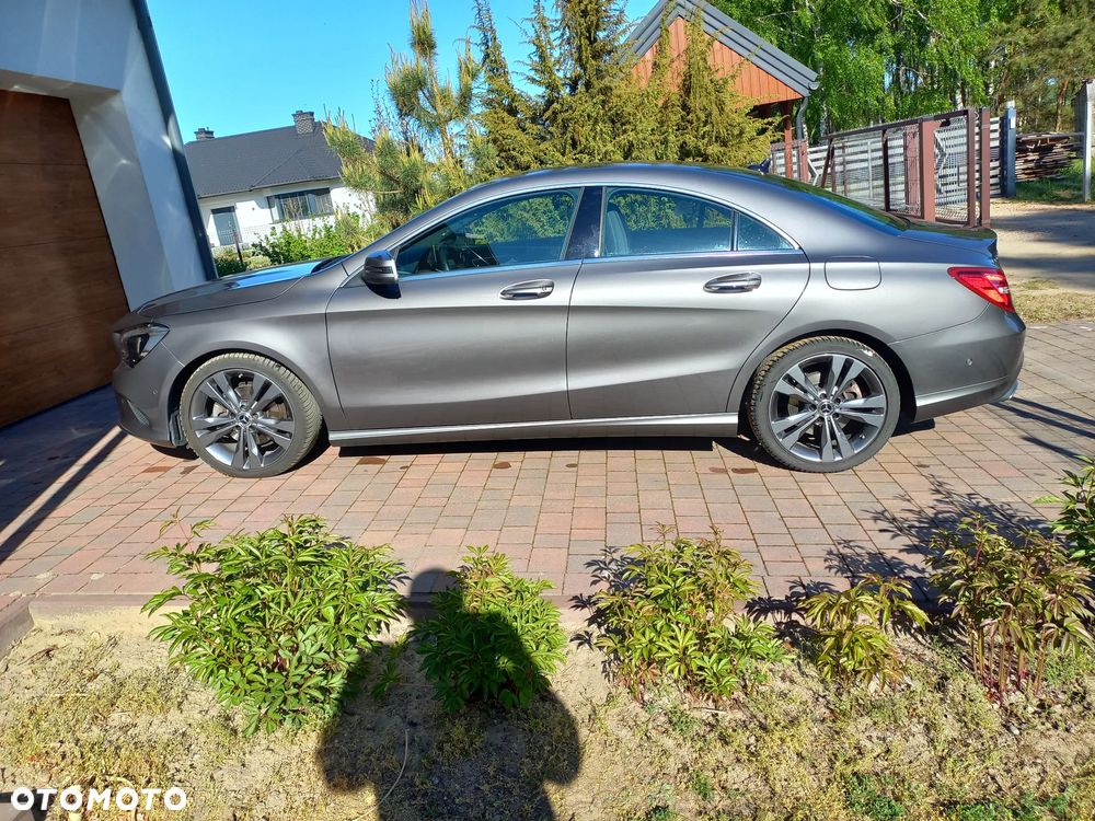 Mercedes-Benz CLA 180 d Urban - 3