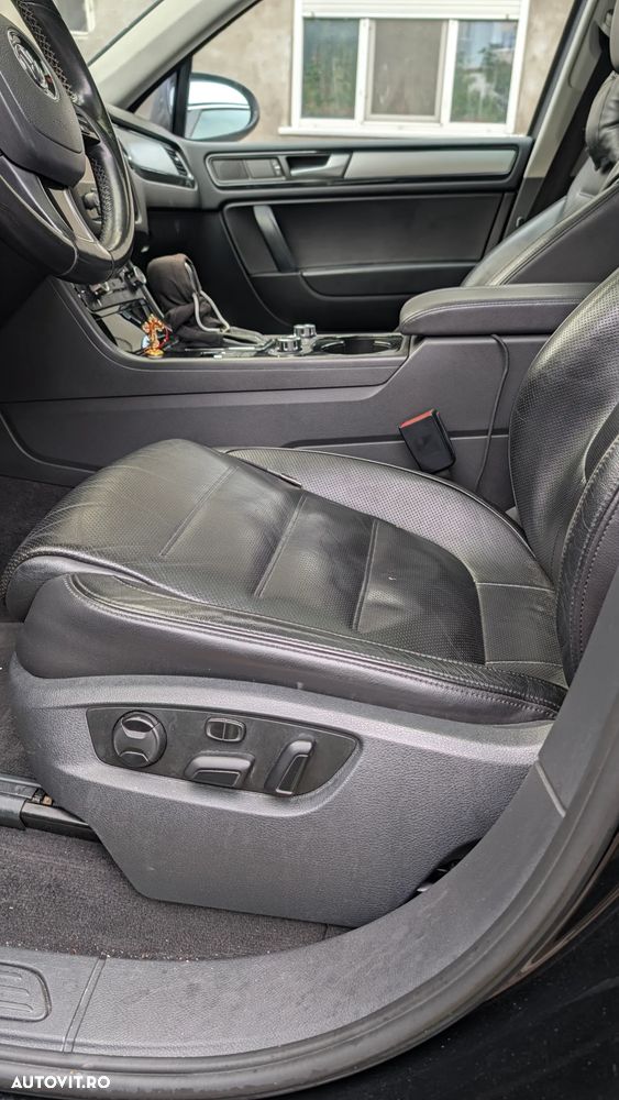 Volkswagen Touareg 3.0 V6 TDI BMT - 11