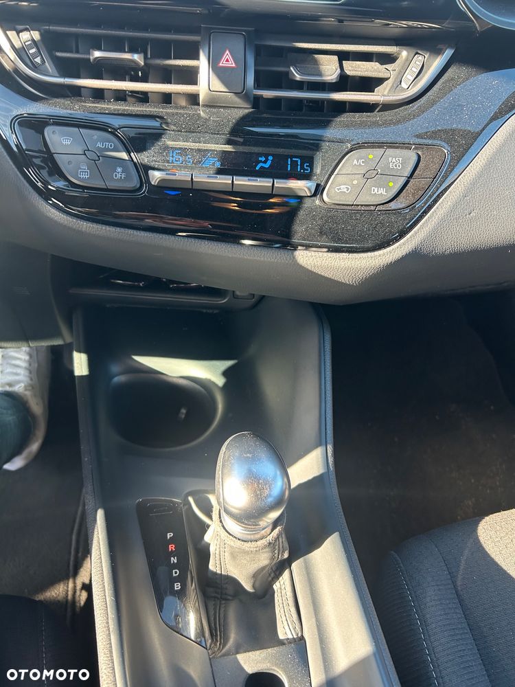 Toyota C-HR 1.8 Hybrid Dynamic - 28