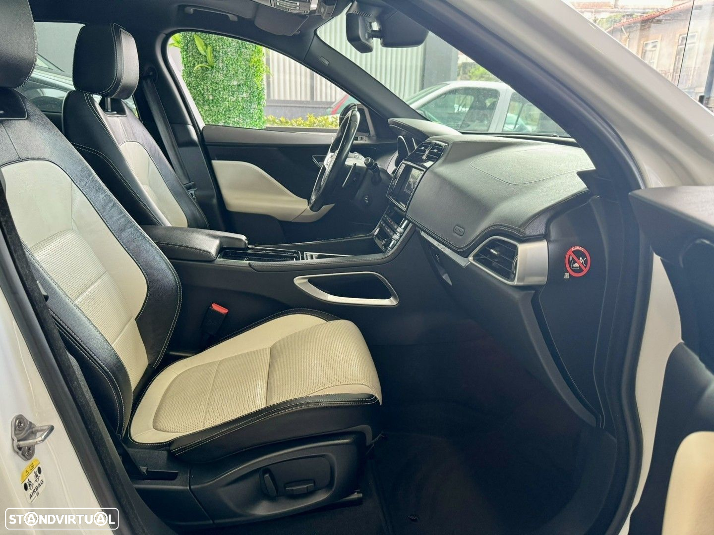 Jaguar F-Pace 2.0 i4D R-Sport AWD Aut. - 11