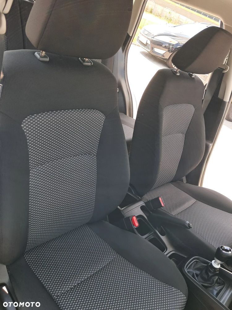 Suzuki Vitara - 22