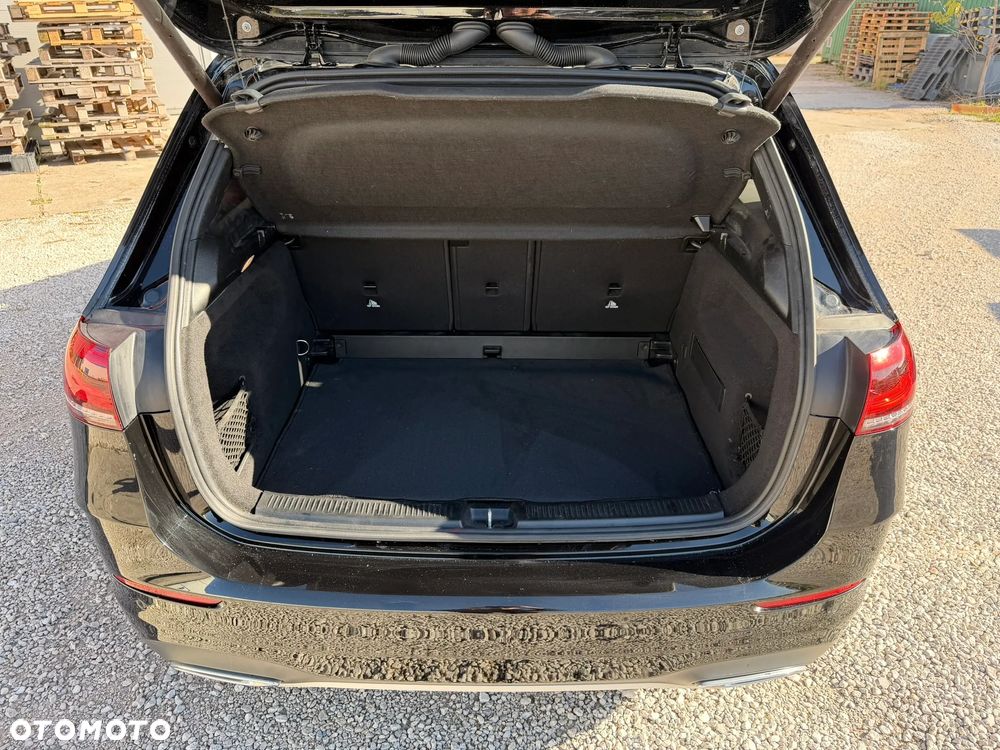 Mercedes-Benz Klasa B 180 d AMG Line 7G-DCT - 22