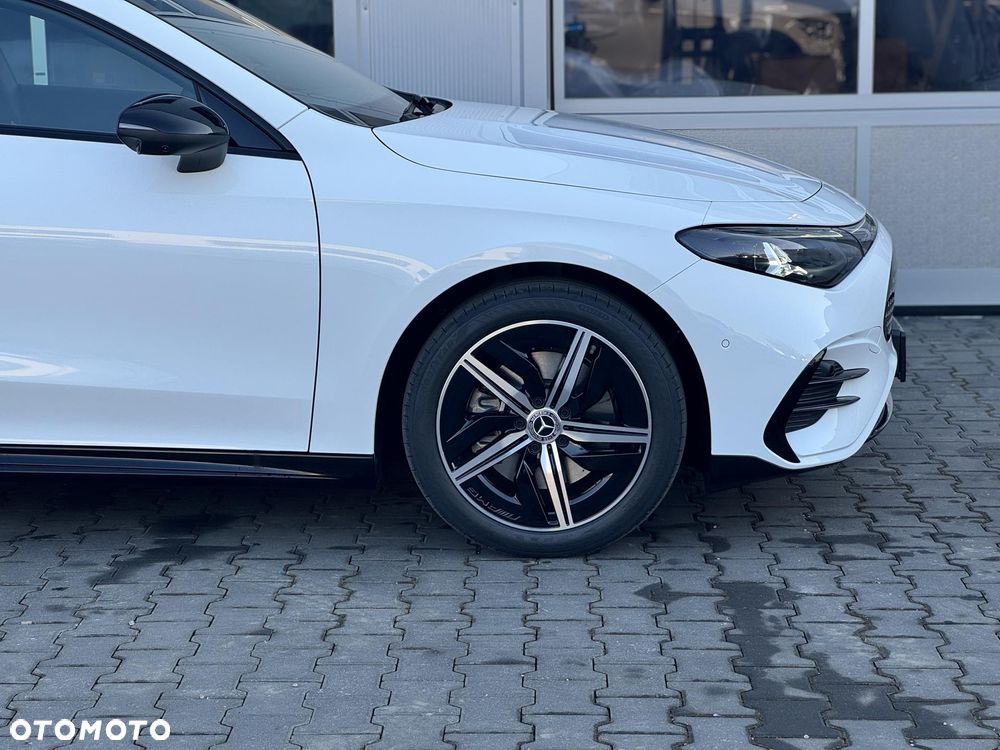 Mercedes-Benz CLA - 8