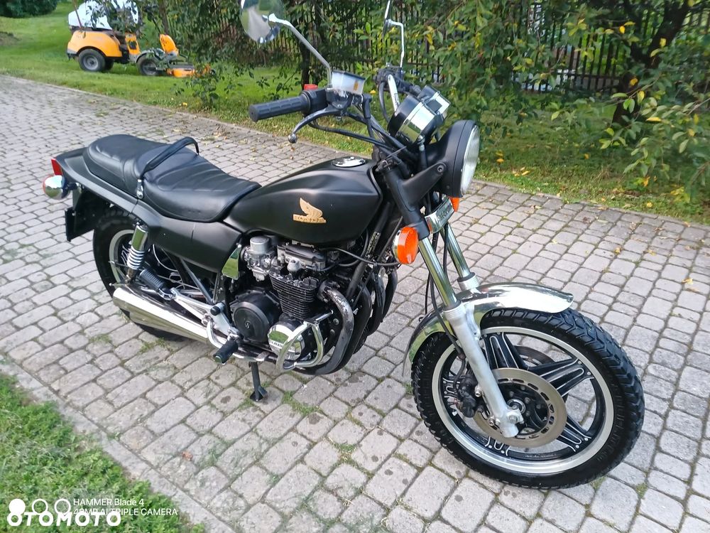 Honda CB - 2