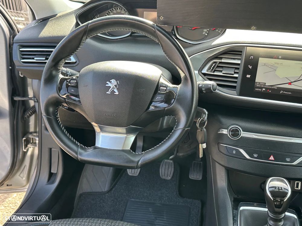 Peugeot 308 SW 1.5 BlueHDi Style - 18