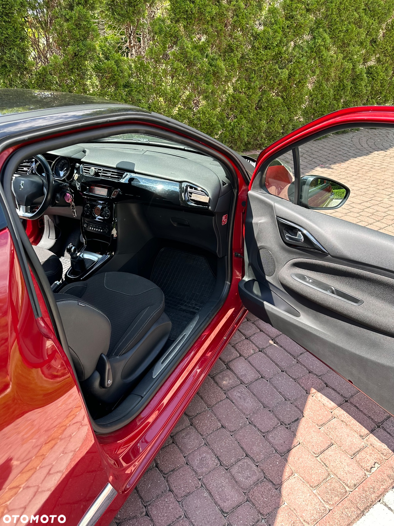 Citroën DS3 1.6 HDi SoChic - 28