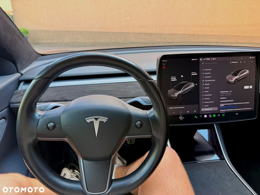 Tesla Model 3 - 15