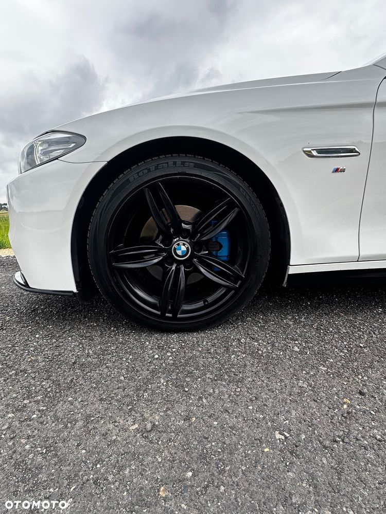 BMW Seria 5 520d - 27
