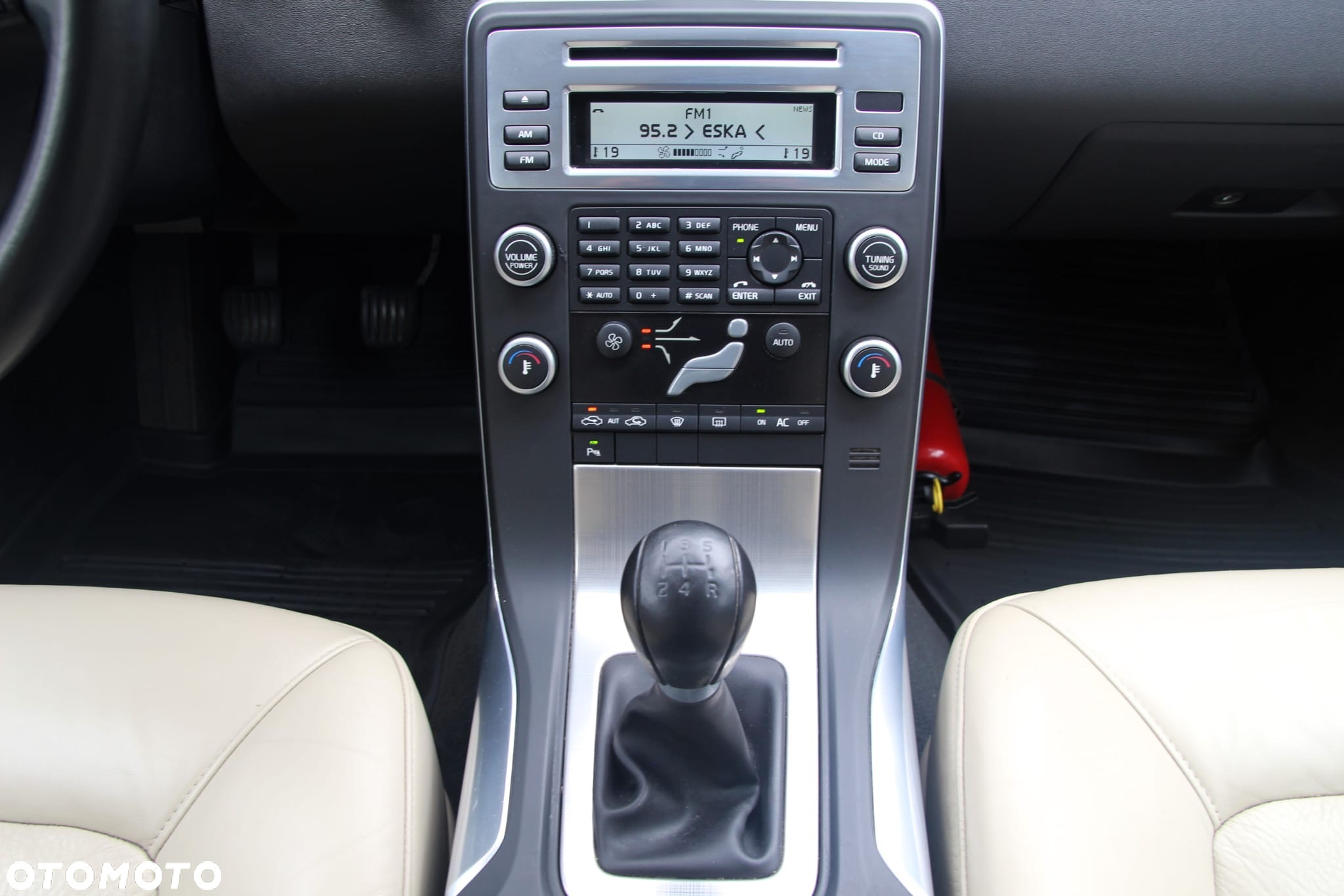 Volvo V70 1.6D DRIVe Momentum - 18