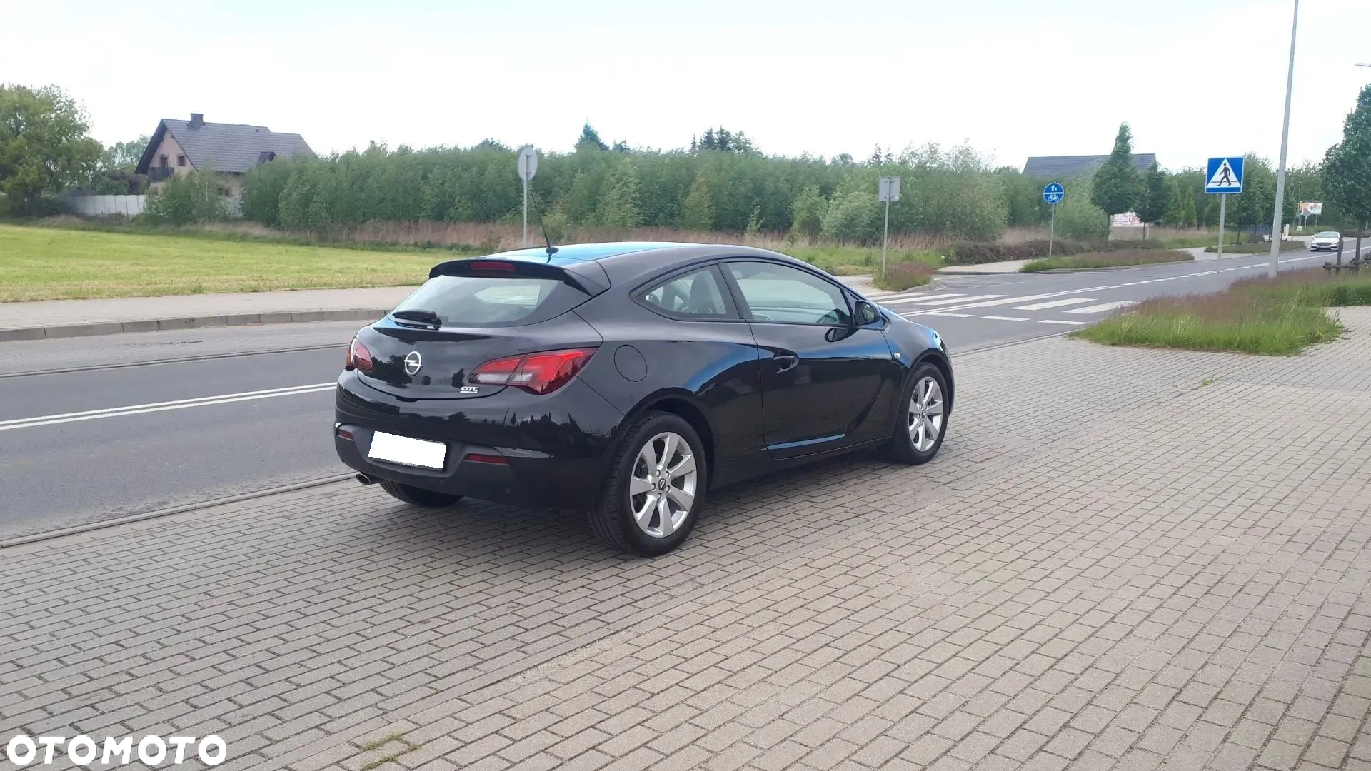 Opel Astra GTC 1.4 Turbo - 4