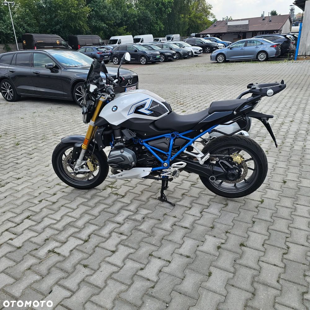 BMW R - 22