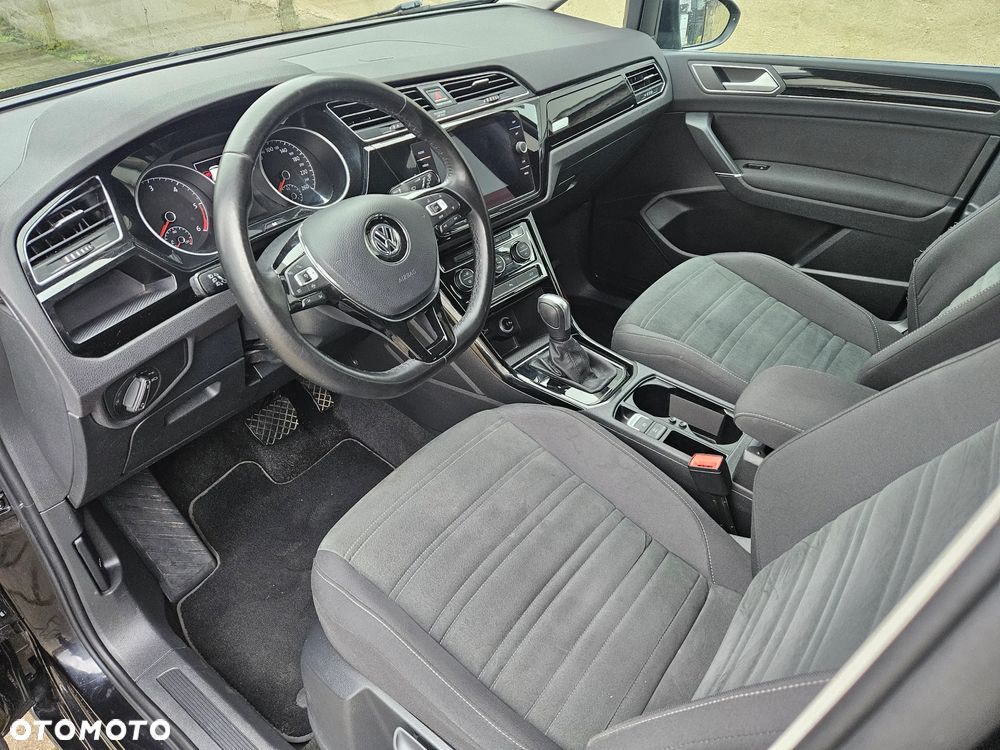 Volkswagen Touran 2.0 TDI SCR DSG Comfortline - 8