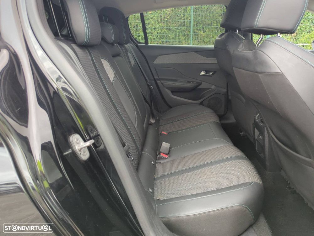 Peugeot 308 1.2 PureTech Allure Pack EAT8 - 5