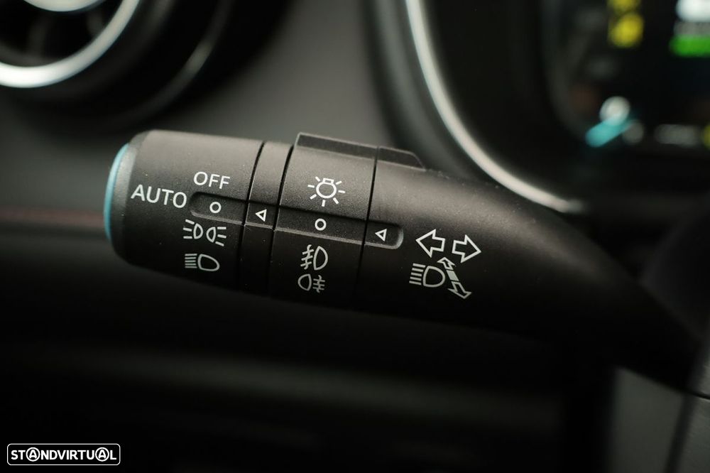 MG EHS 1.5 T-GDI Plug-in Hybrid Luxury - 17
