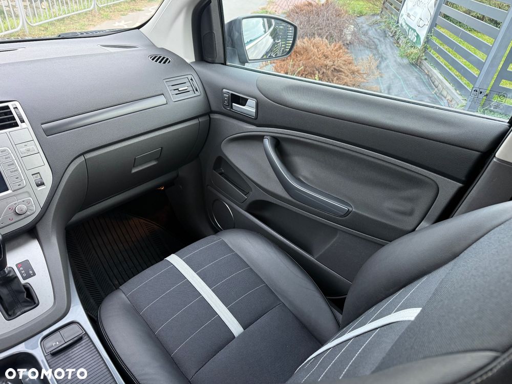 Ford Kuga 2.5 4x4 Titanium - 15