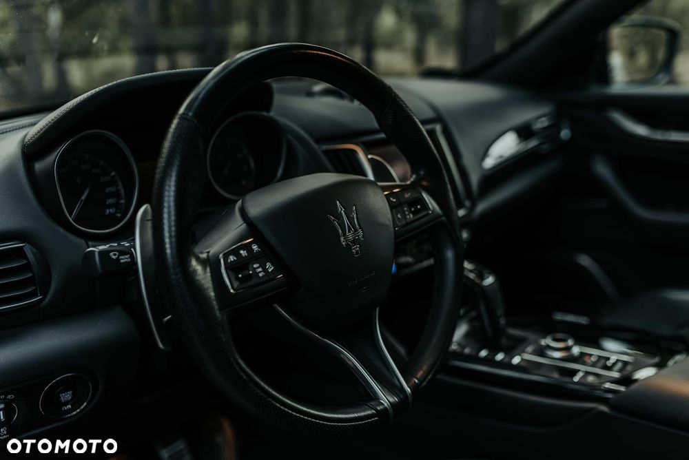 Maserati Levante - 3