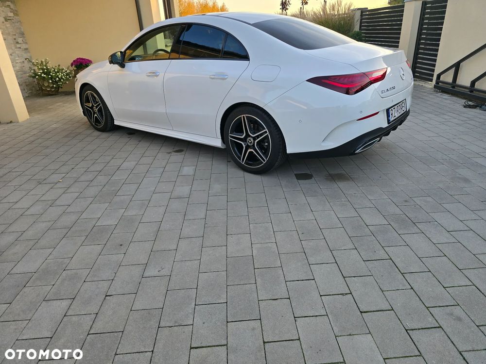 Mercedes-Benz CLA - 4