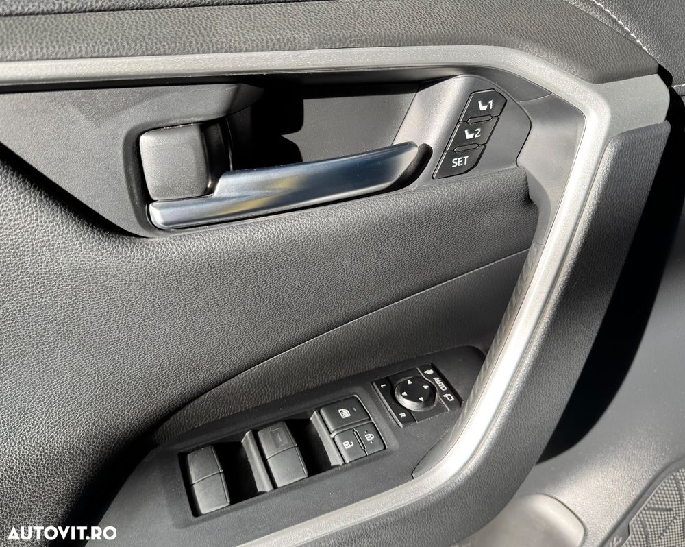 Toyota RAV4 2.5 VVT-iE 4x4 Luxury Premium - 16