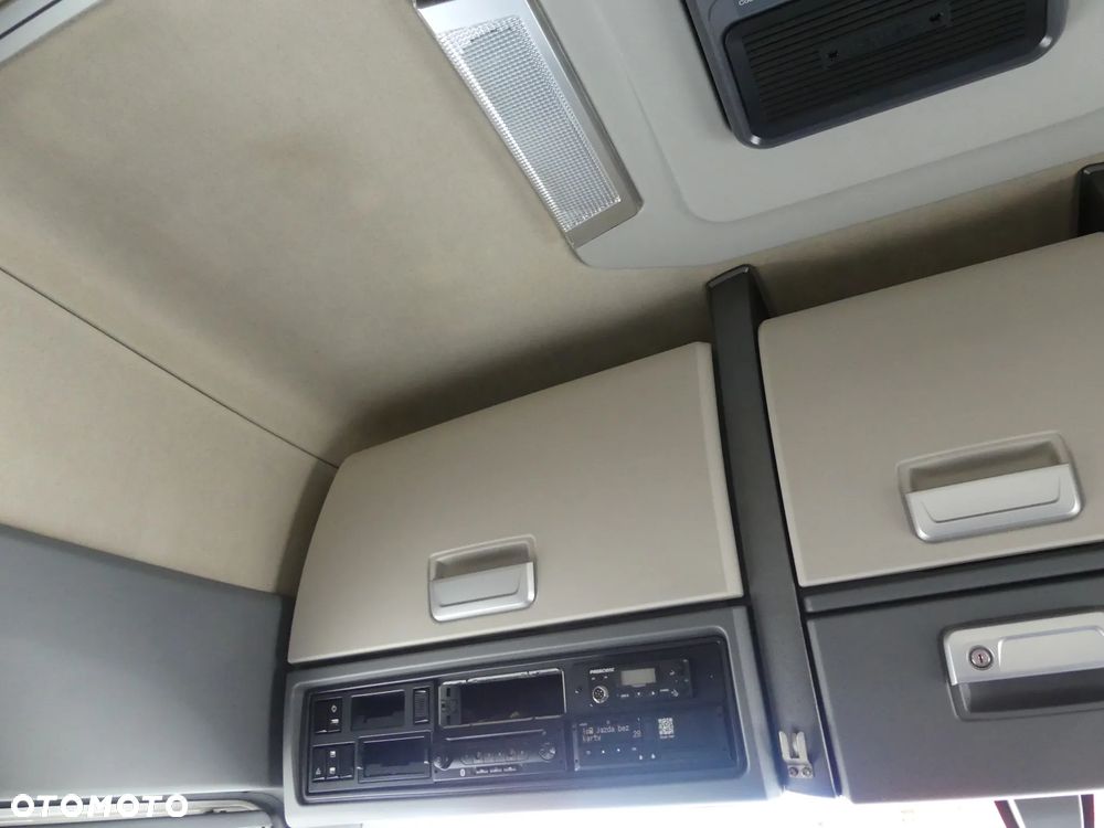 Renault T440 6x2 / FIRANKA 8.10m / EURO 6 / KLIMATYZACJA POSTOJOWA / - 36