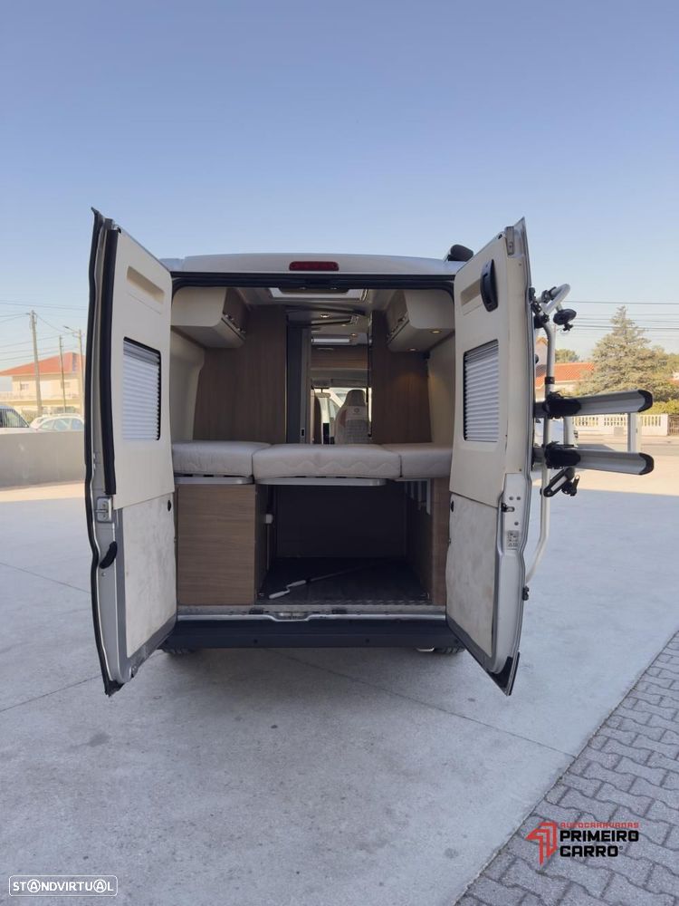 Adria Twin 600 SPT cama transversal - 39