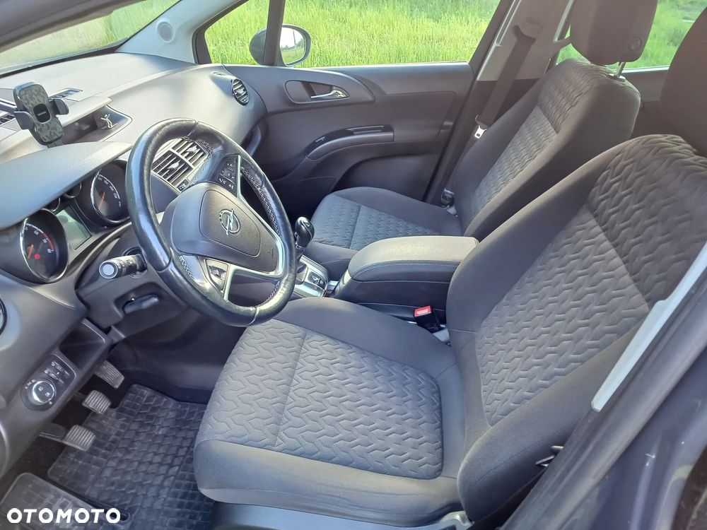 Opel Insignia 1.6 Design Edition - 11