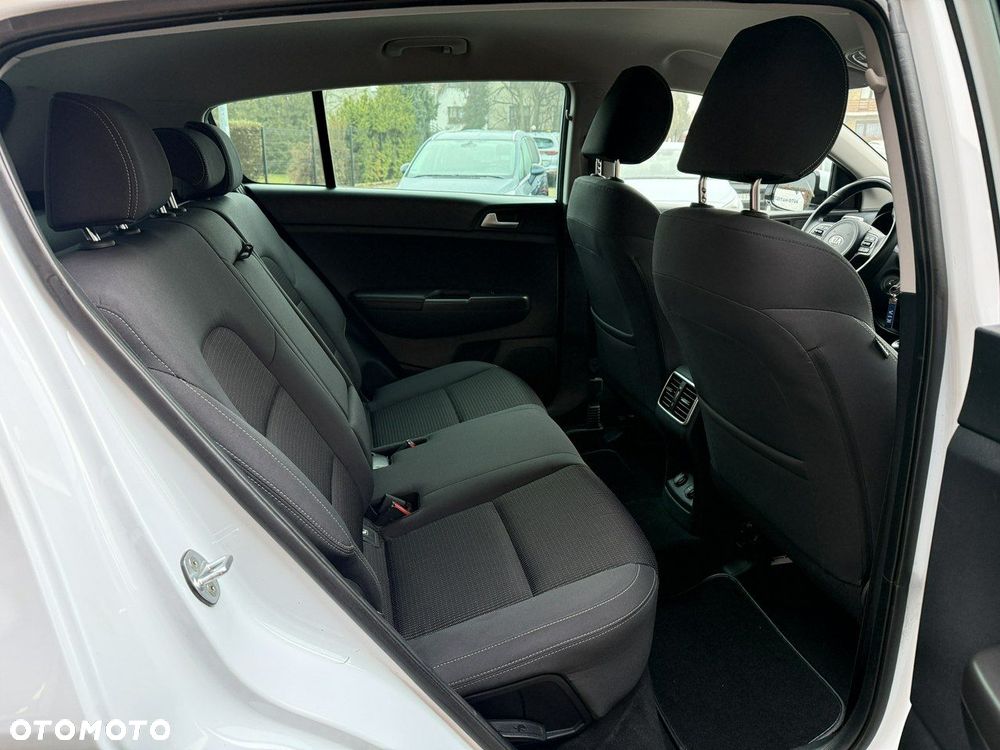 Kia Sportage 1.6 GDI 2WD Attract - 27