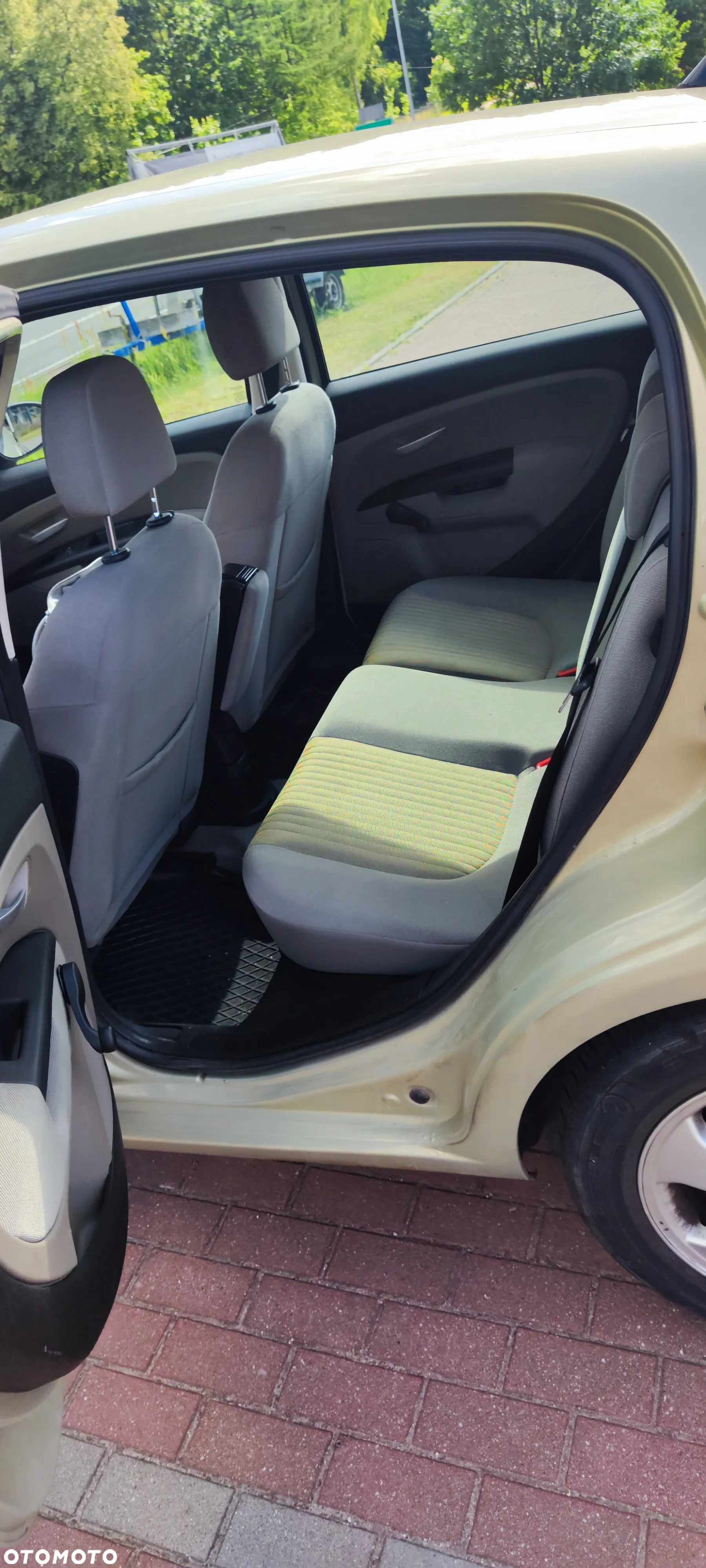 Fiat Punto 1.4 16V Dynamic - 7