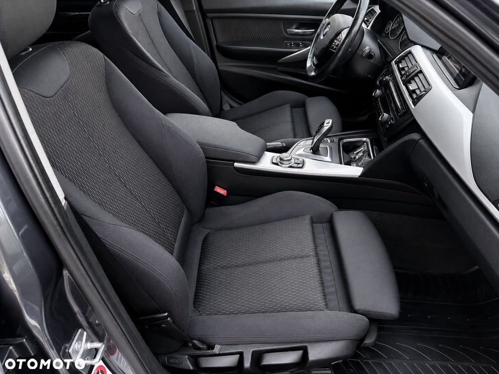 BMW Seria 3 - 18