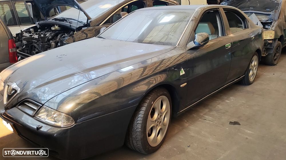 ALFA ROMEU 166