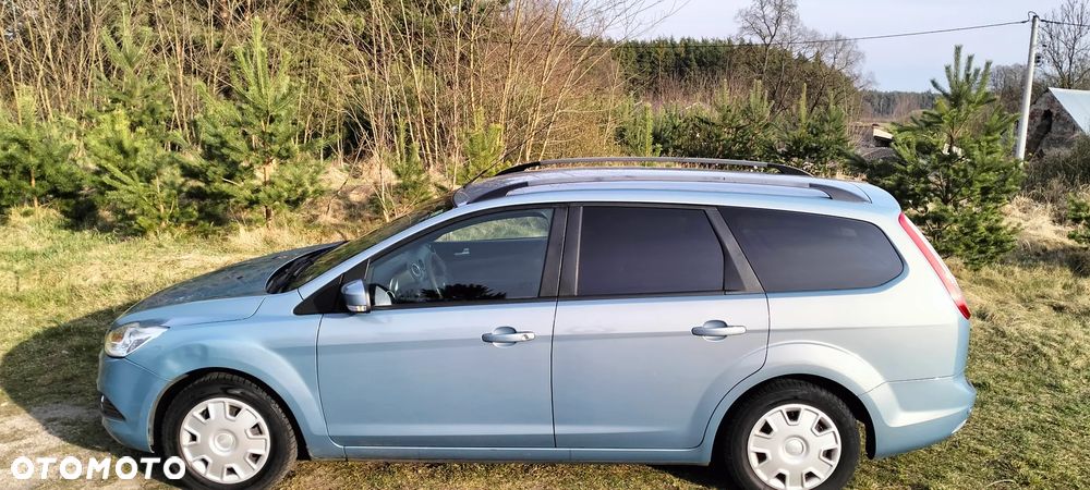 Ford Focus 1.6 16V Trend - 29