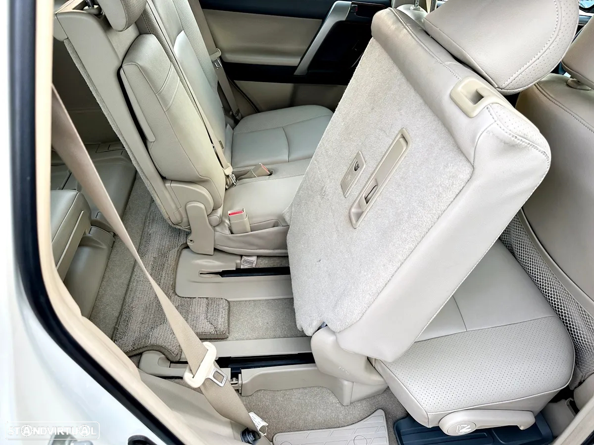 Toyota Land Cruiser Prado - 32