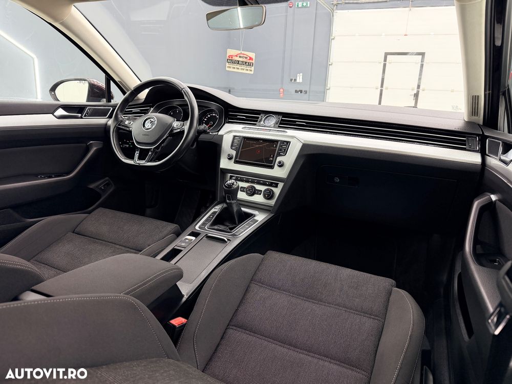 Volkswagen Passat Variant 2.0 TDI (BlueMotion Technology) Trendline - 19