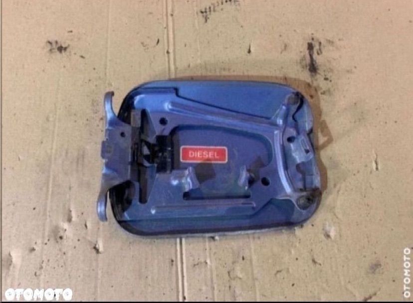 Klapka wlewu paliwa Nissan micra k12 - 2