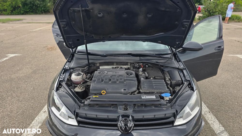 Volkswagen Golf 1.6 TDI BMT Comfortline - 11