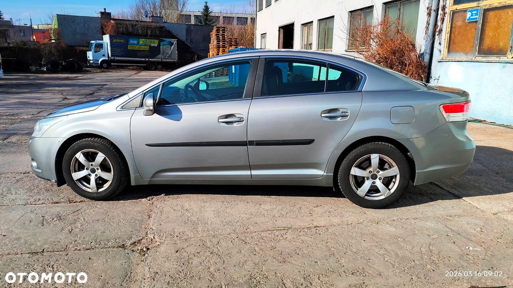 Toyota Avensis 1.6 Sol - 7