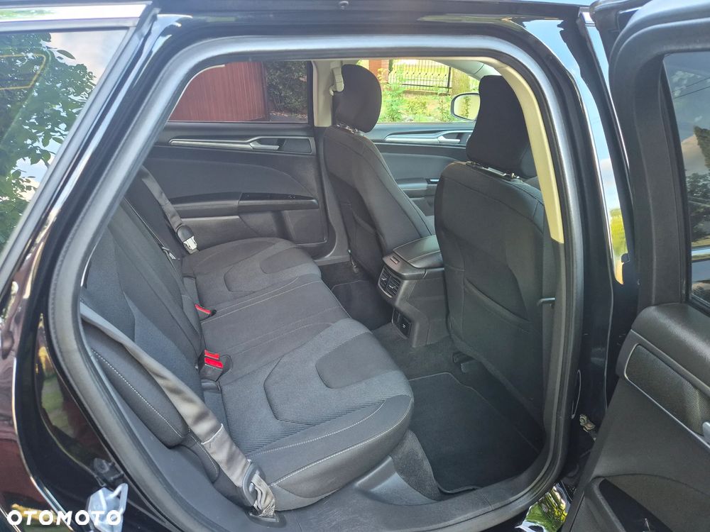 Ford Mondeo 2.0 TDCi Titanium PowerShift - 29