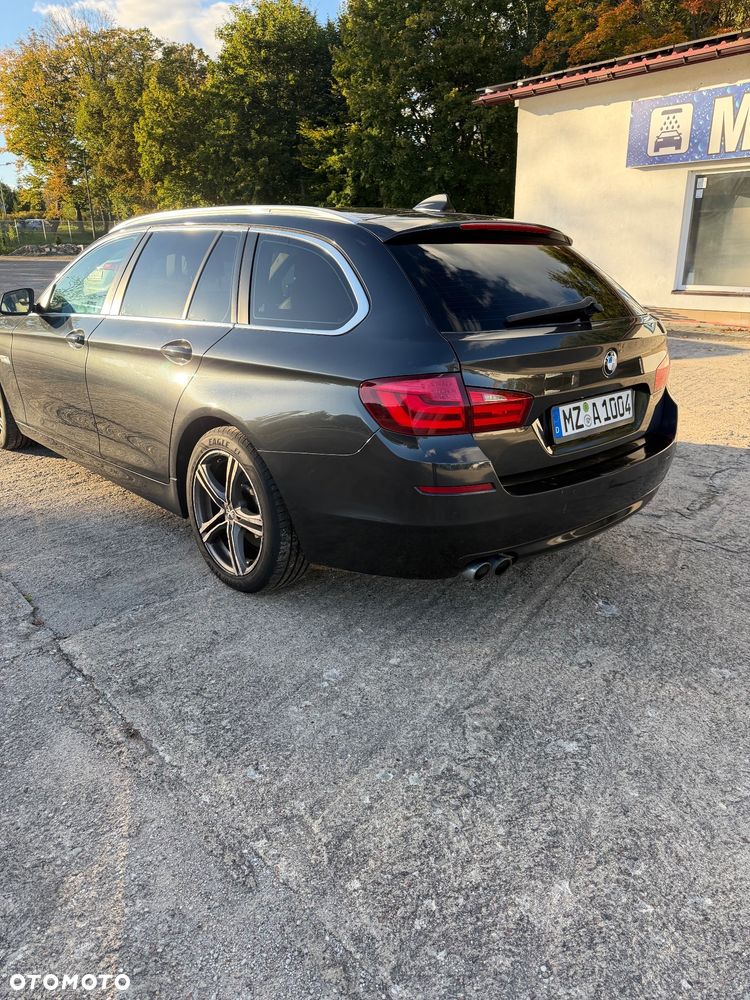 BMW Seria 5 525d - 5