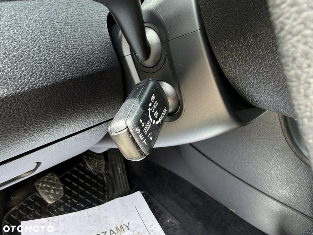 Volkswagen Passat - 19