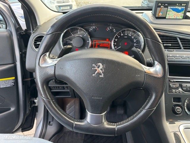Peugeot 5008 1.6 E-HDi 7L Allure 2-Tronic - 21