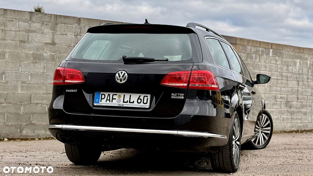 Volkswagen Passat 2.0 TDI Comfortline - 13